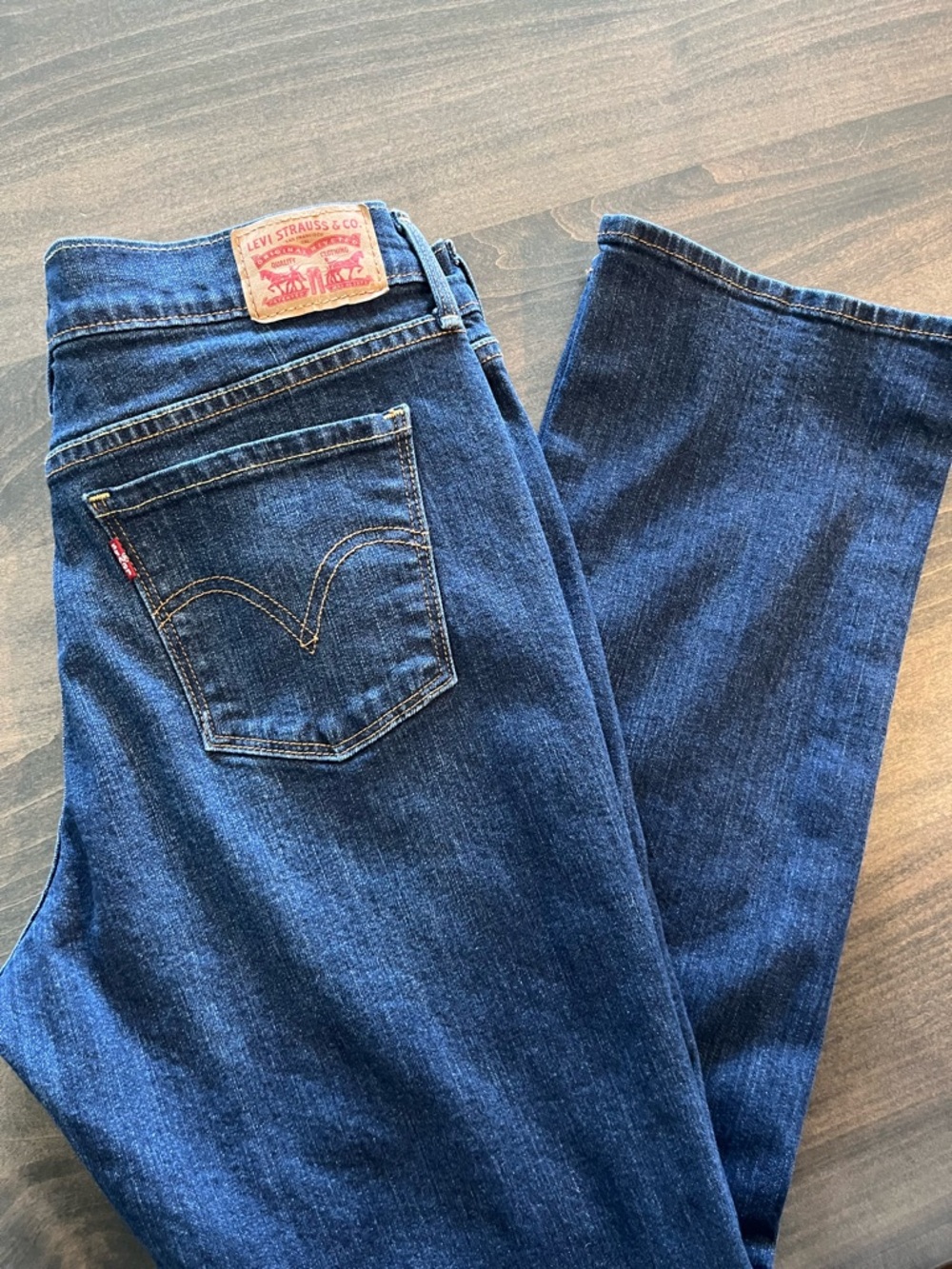 Women’s Levi’s 505 Straight Jeans. Mid Rise Size 10